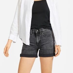 NWT Everlane The Denim Short in Black Wash Size 25